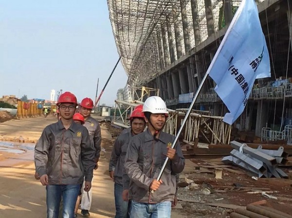 武漢天河機(jī)場項(xiàng)目_輕質(zhì)隔墻板生產(chǎn)線設(shè)備_輕質(zhì)隔墻板設(shè)備-湖北博悅佳實(shí)業(yè)有限公司